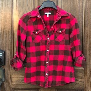 Delia’s plaid button up shirt